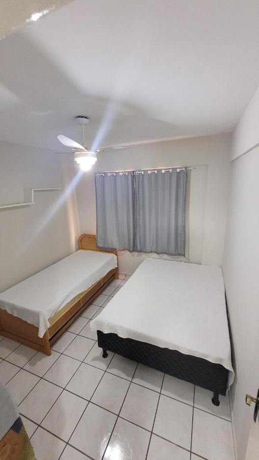 Aconchegante 2 Quartos Com Wifi + 1 Quarto Menor Apartment กวาราปารี ภายนอก รูปภาพ
